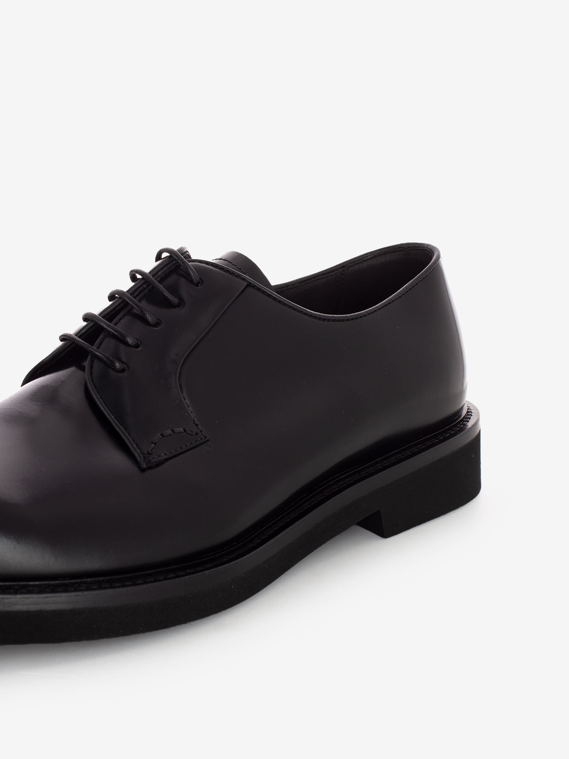 Scarpa derby allacciata nero