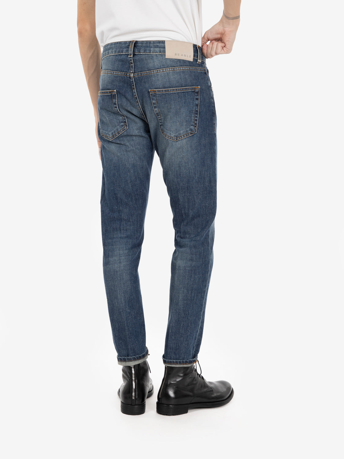 Jeans in denim elasticizzato short medio