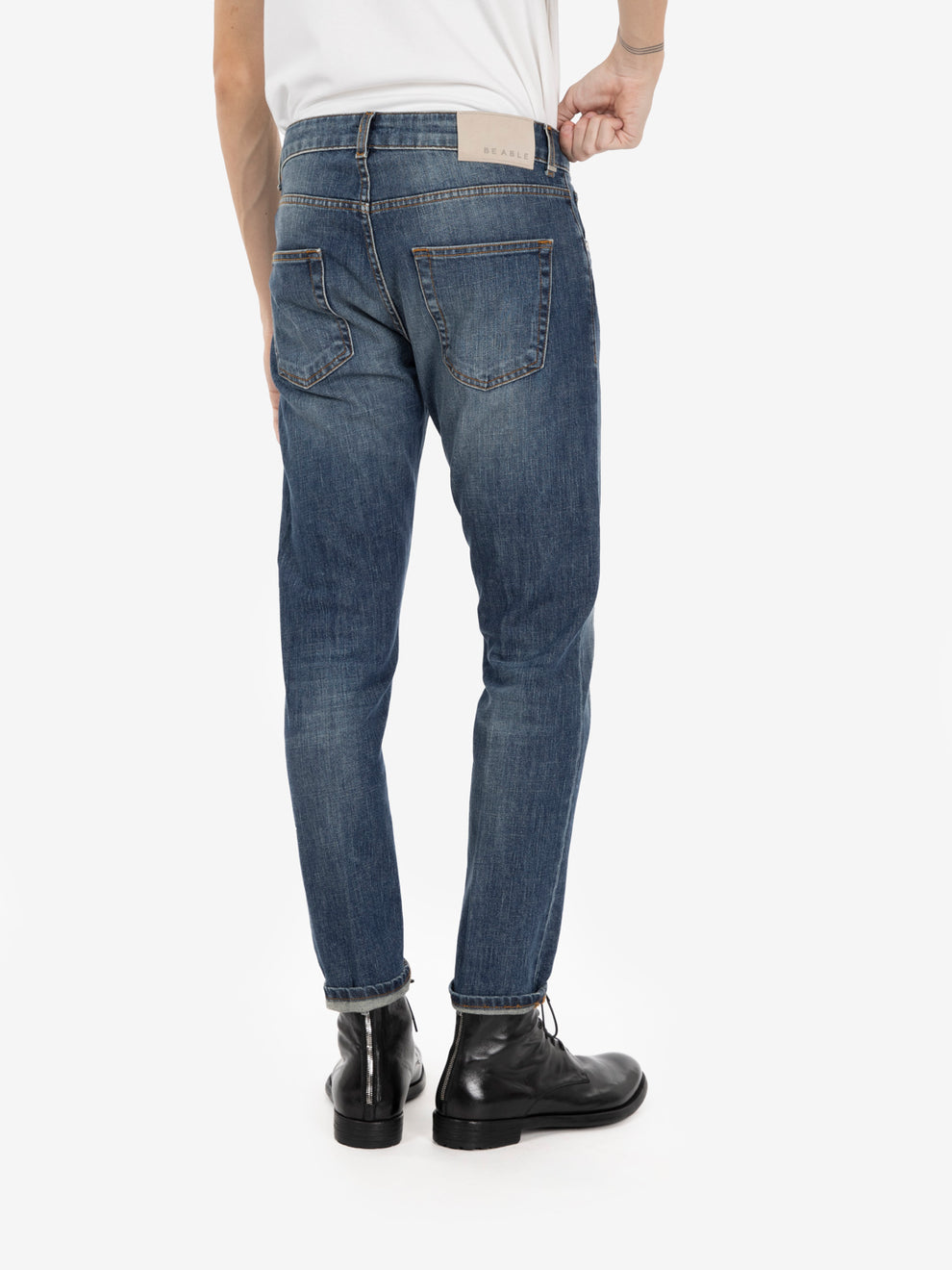 Jeans in denim elasticizzato short medio