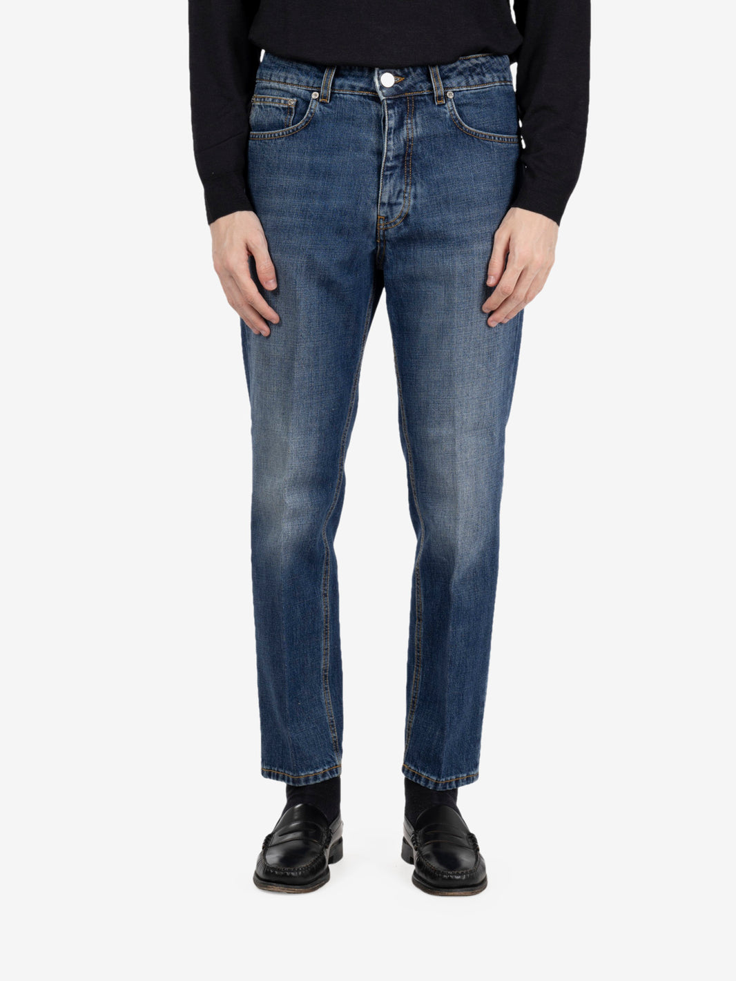 Leonardo shorter blue jeans