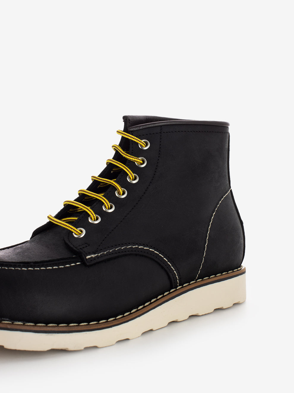 Polacchi stringati in pelle neri