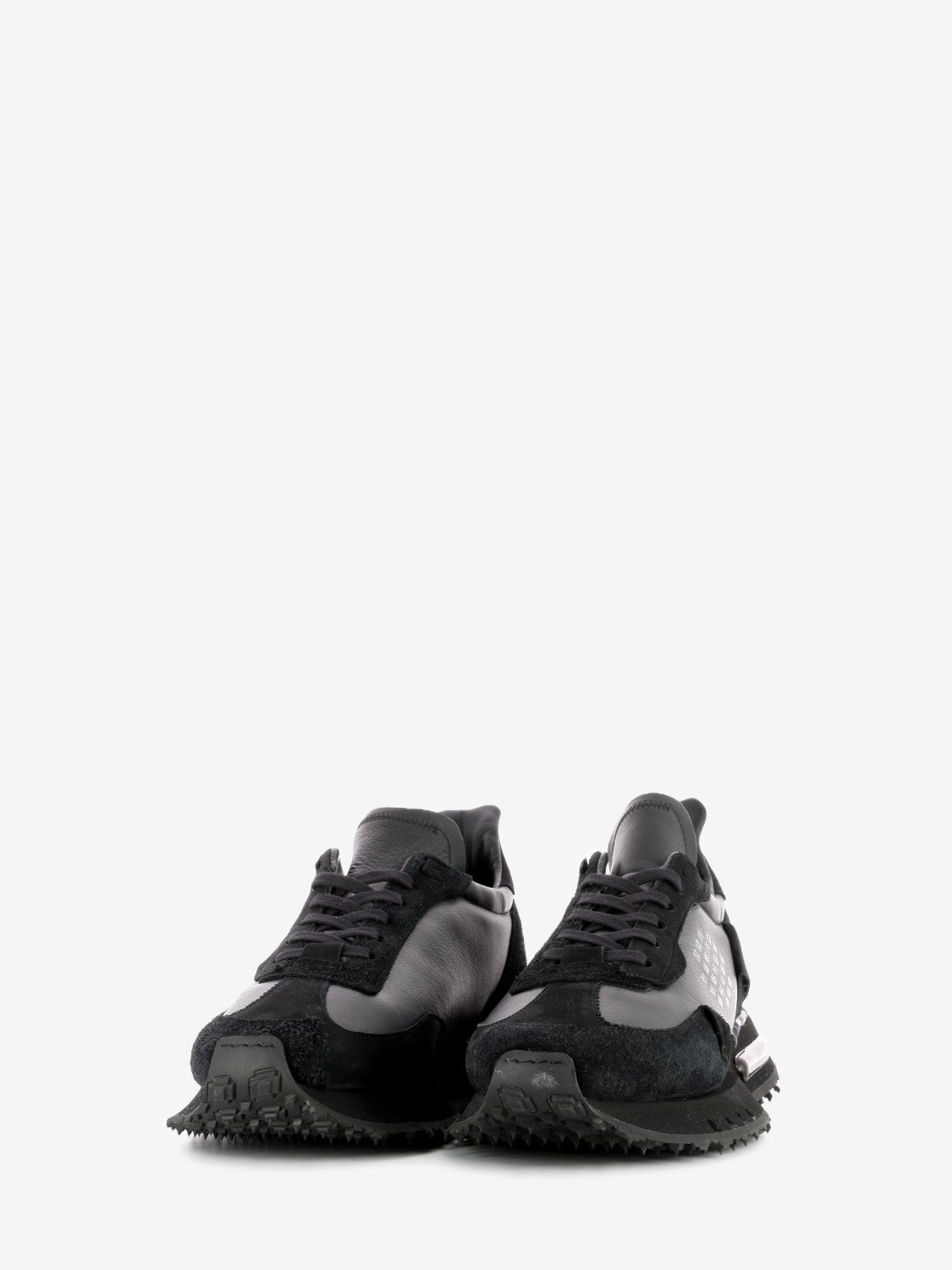 Sneakers Space Race triple black limited edition