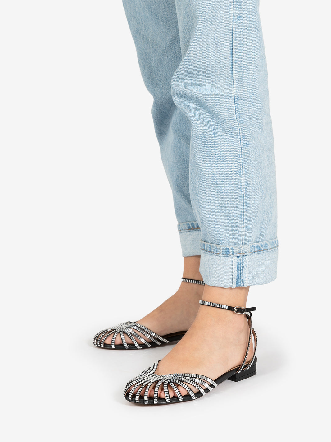 Sandalo basso Serabi con strass nero