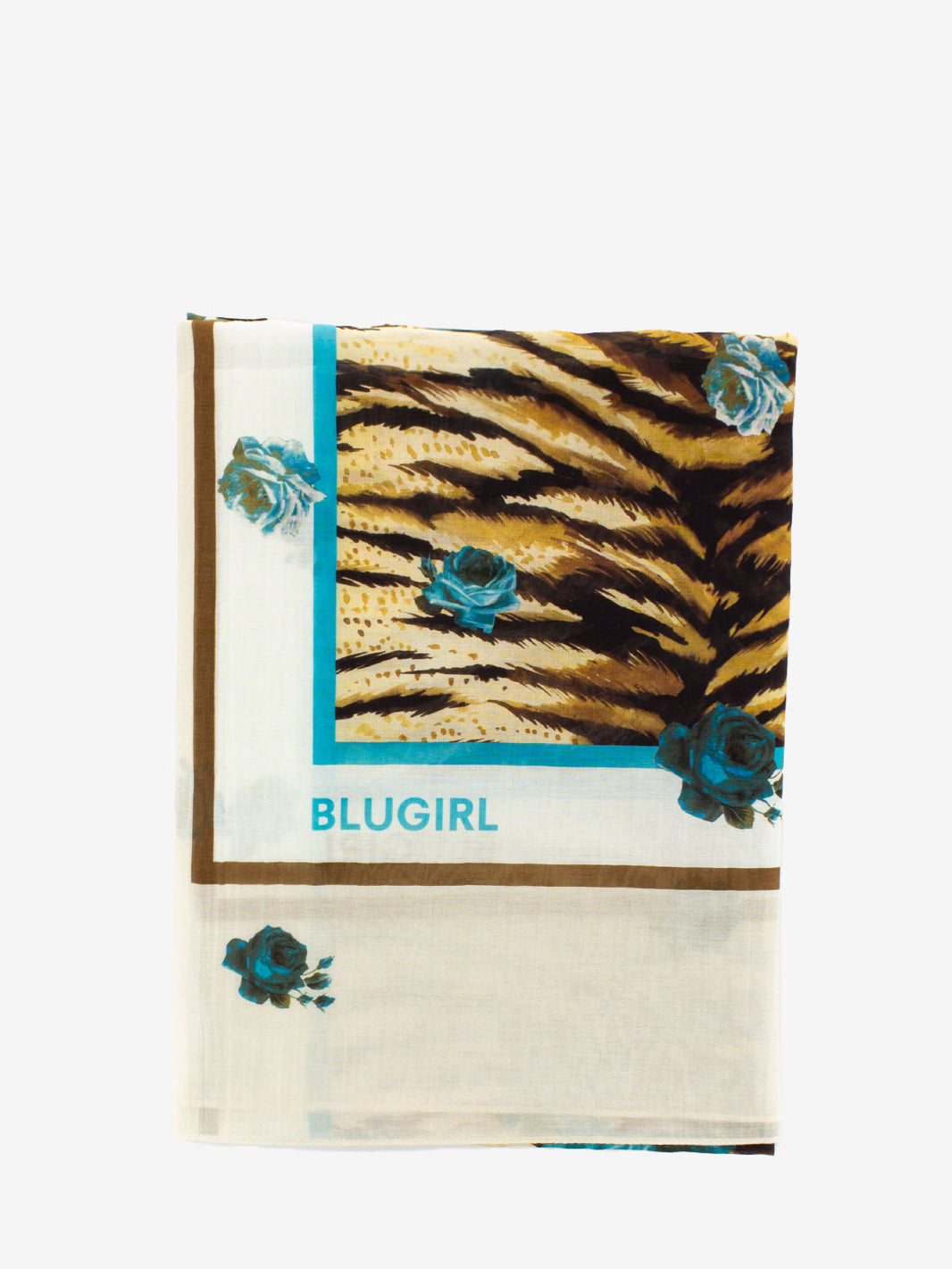 Animal print scarf and roses bachelor button