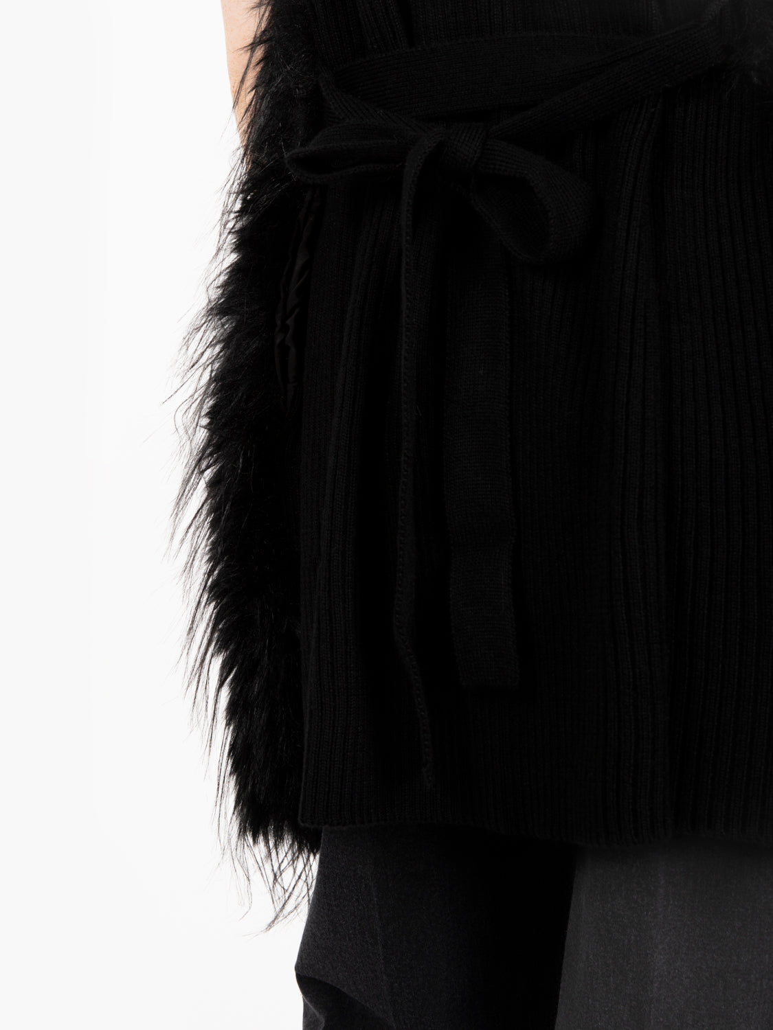 Black knitted and faux fur vest