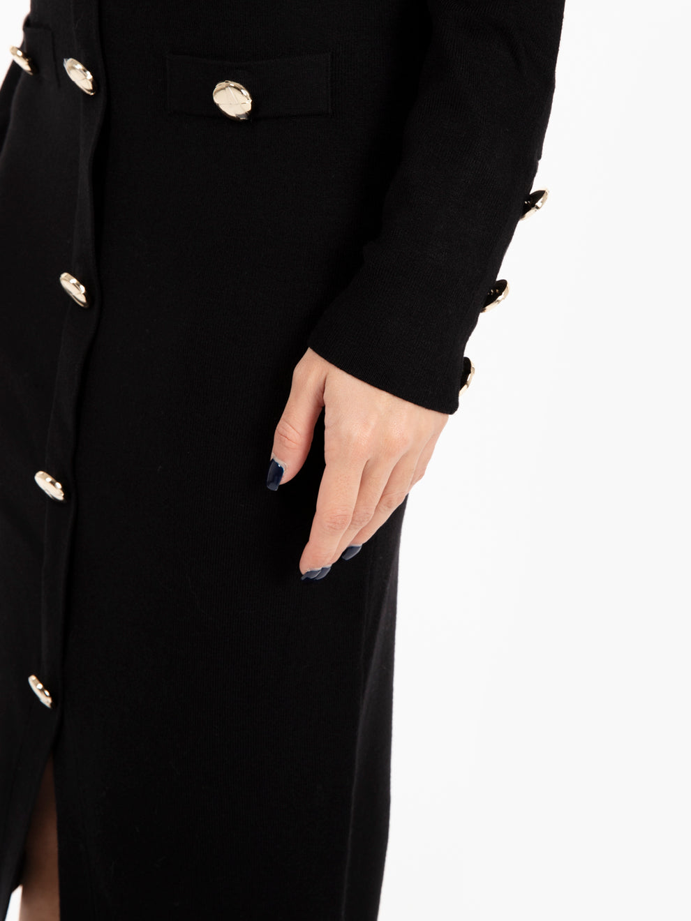 Black buttoned knitted skirt