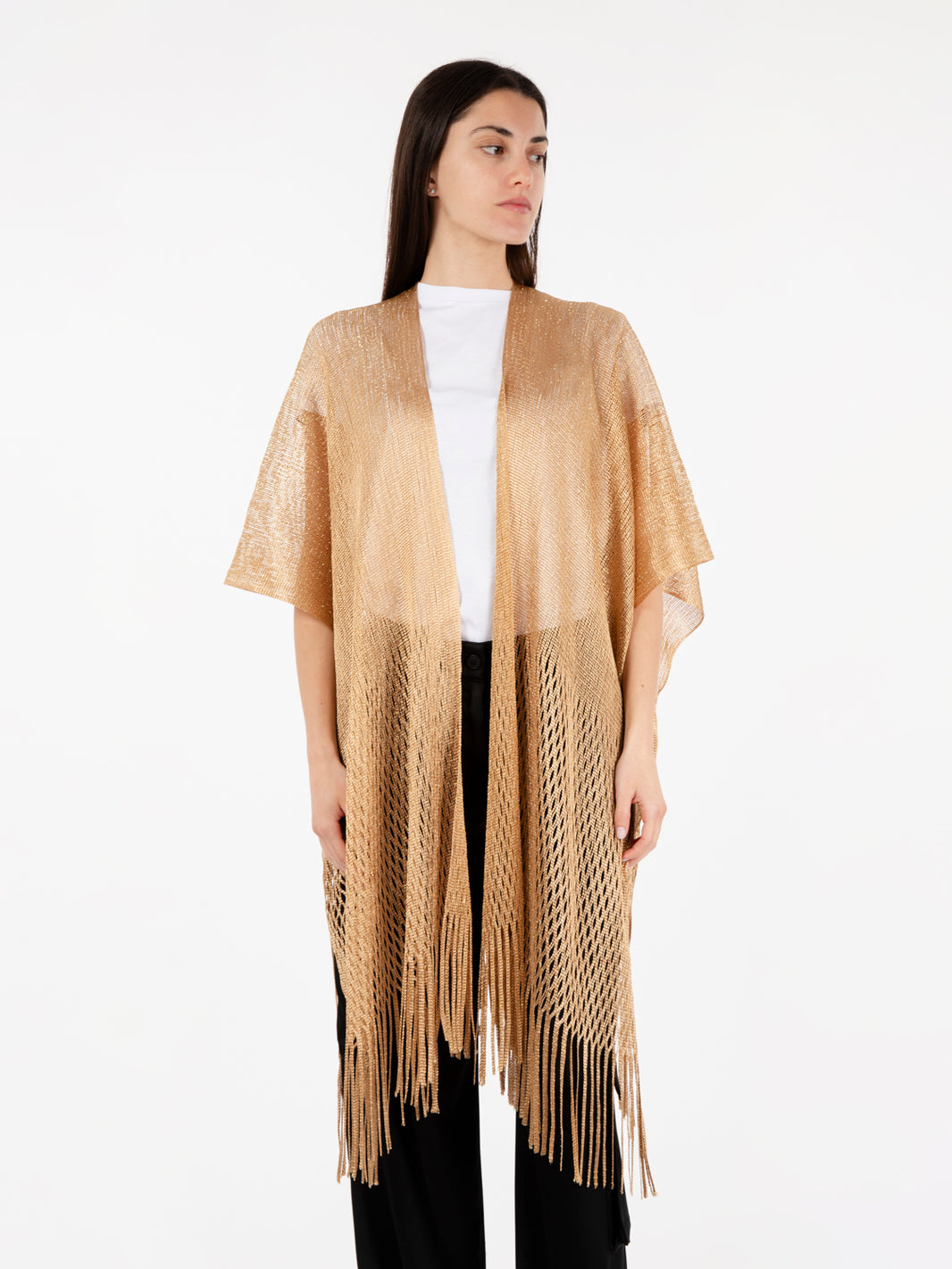 Kimono with light gold fringes