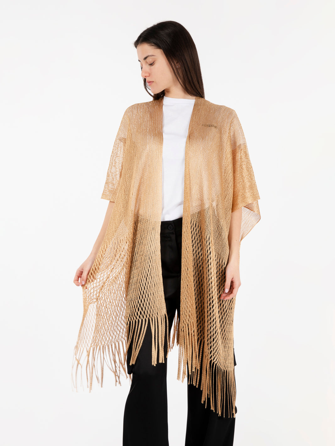 Kimono with light gold fringes