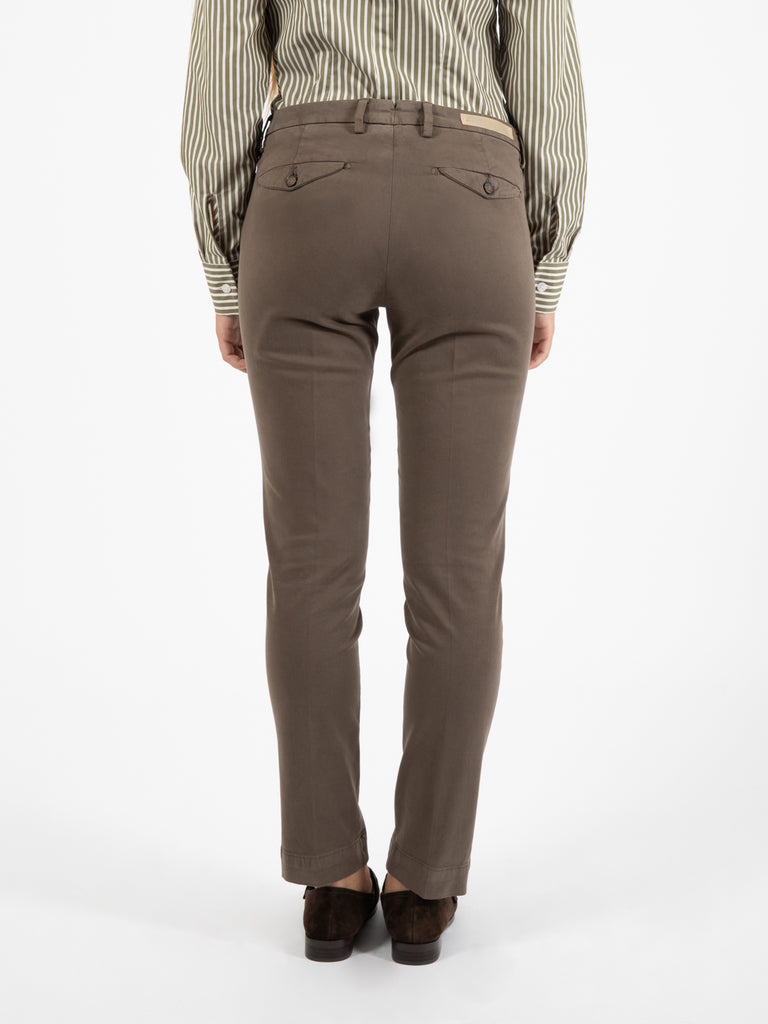 BRIGLIA 1949 - Pantaloni chino Nicole marrone