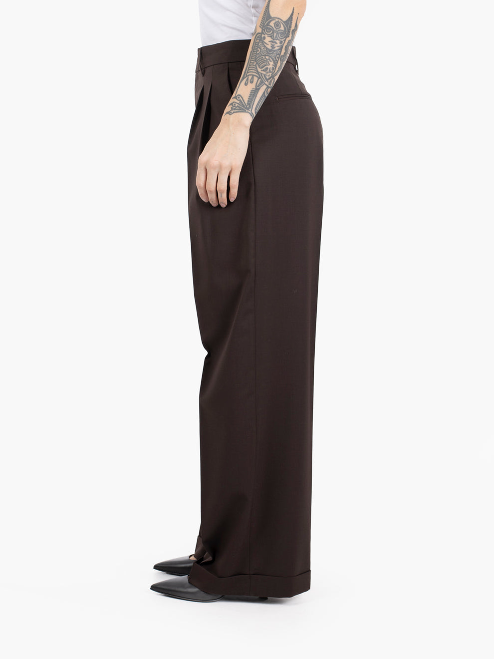 Double pleated trousers in brown wool