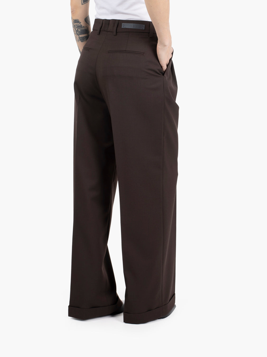 Double pleated trousers in brown wool