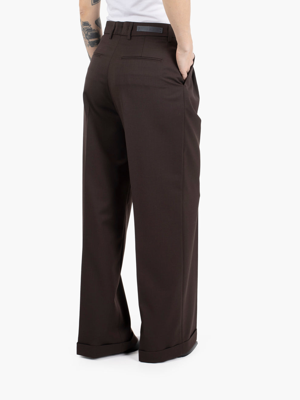 Double pleated trousers in brown wool