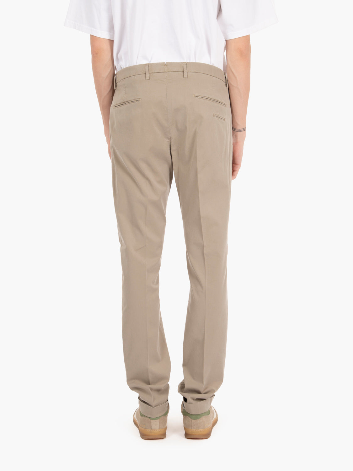 Pantaloni in cotone e tencel tortora