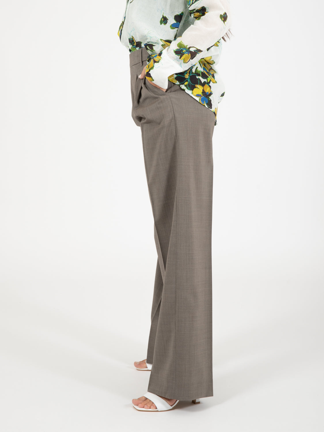 Pantaloni in misto lana tortora