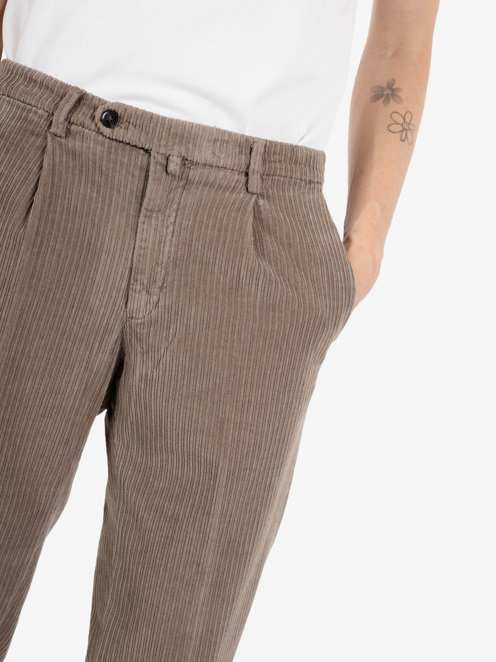 Pantaloni in velluto a coste bisquit