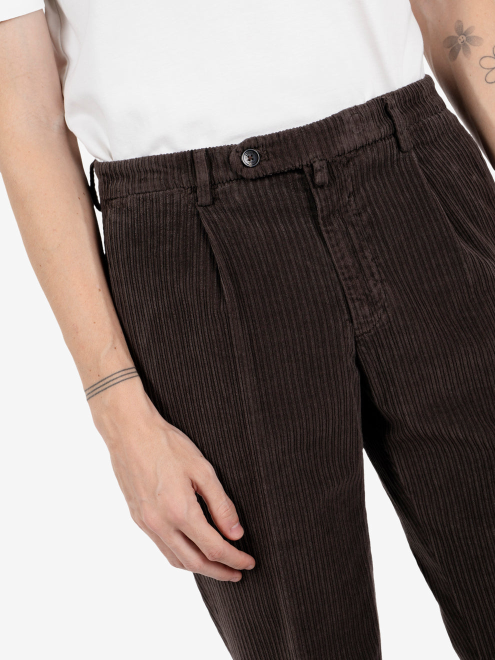 Pantaloni in velluto a coste moro