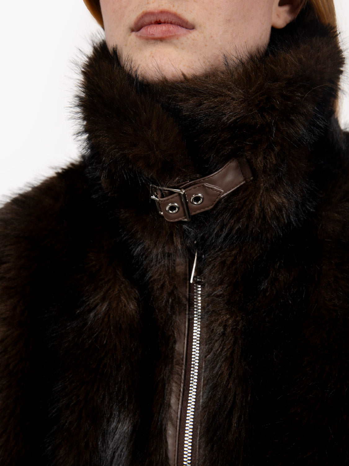 Bomber zip in ecopelliccia moro