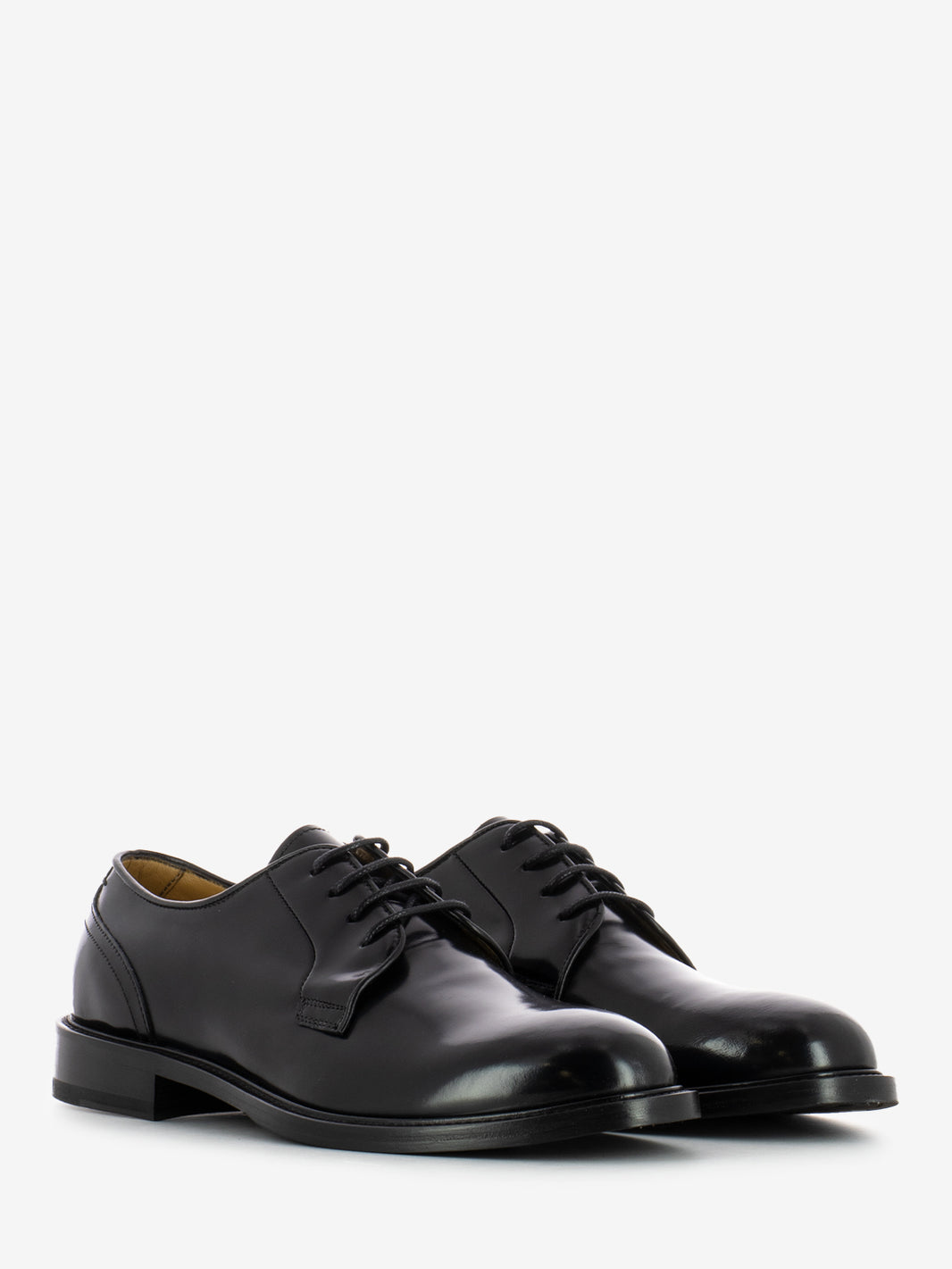 Derby in pelle spazzolata nero