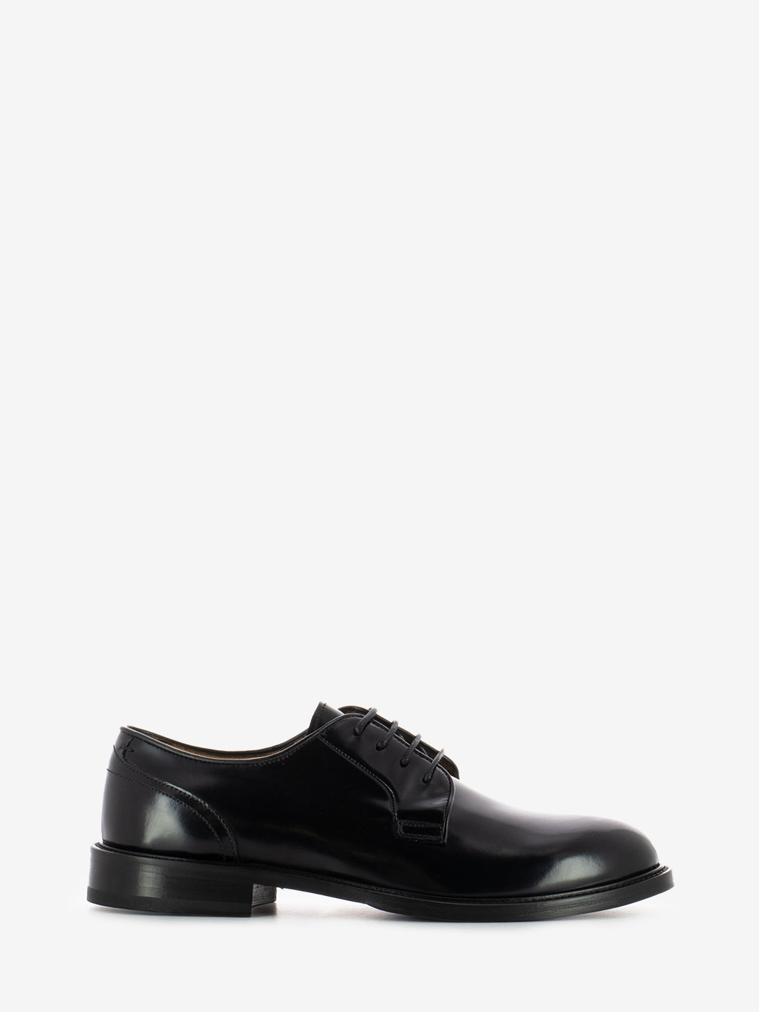 Derby in pelle spazzolata nero