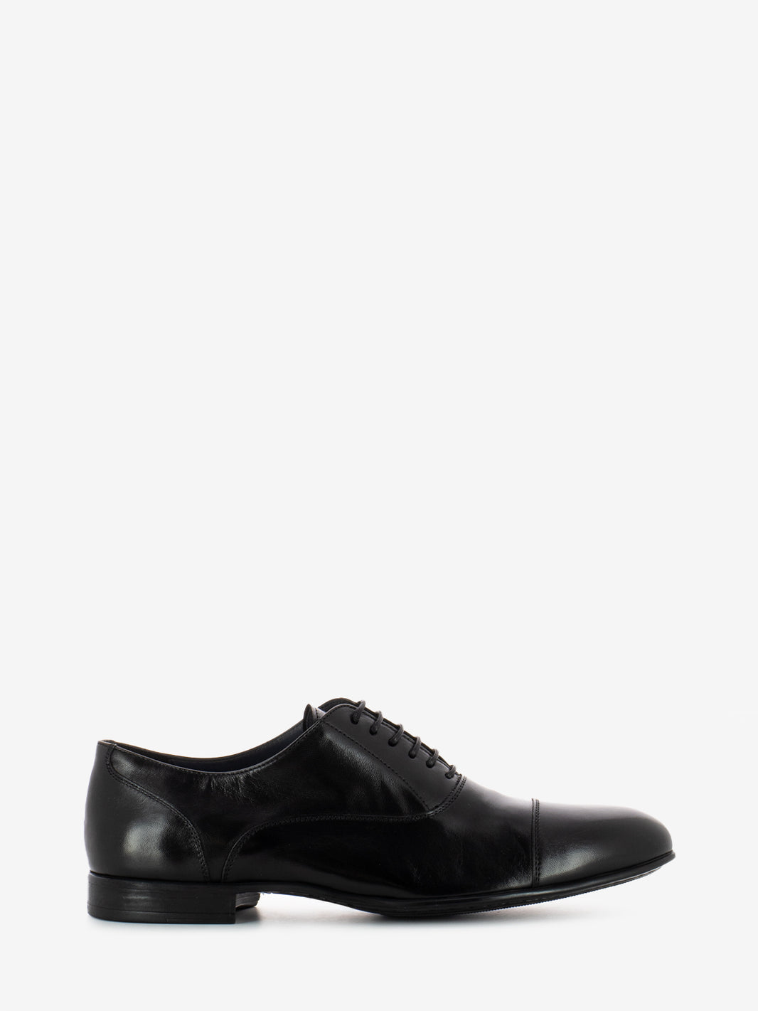 Oxford Anilux black in soft black leather
