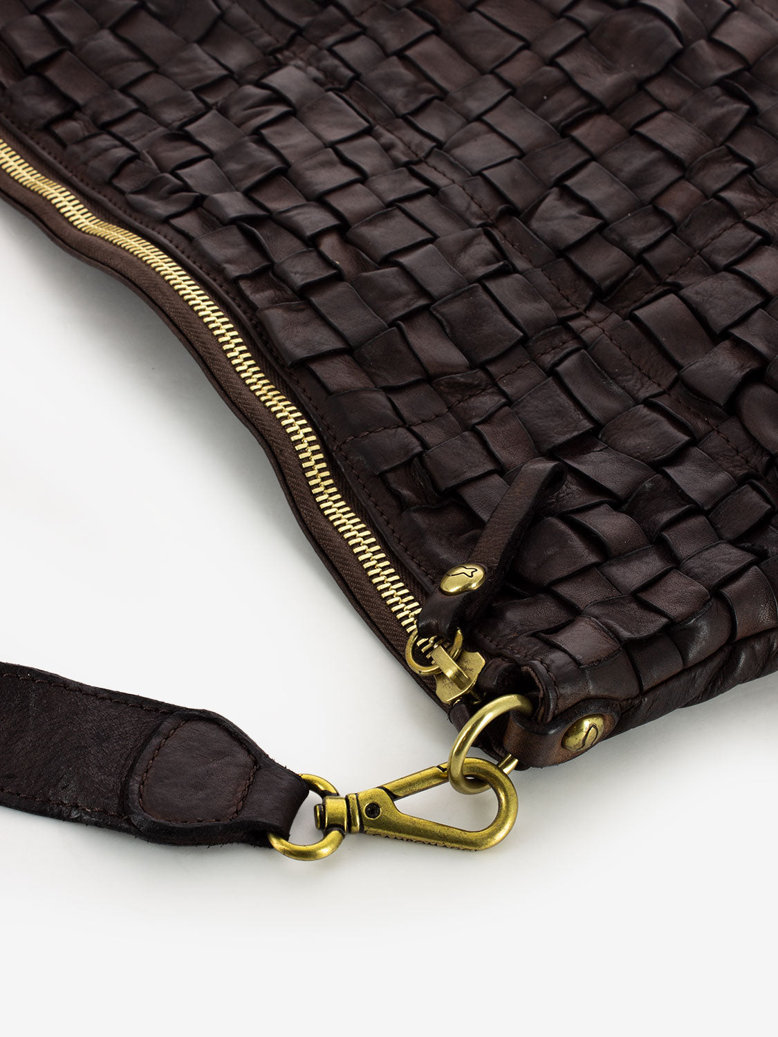 Borsa monospalla in pelle intrecciata moro