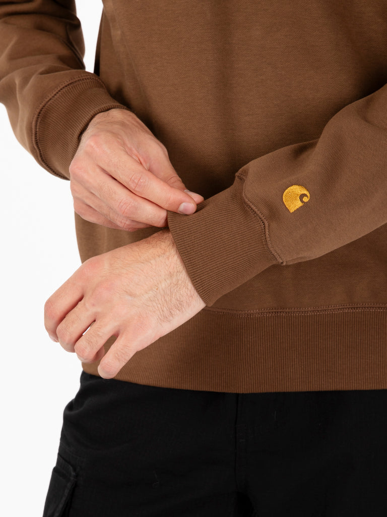 Carhartt WIP - Chase sweat chocolate / gold