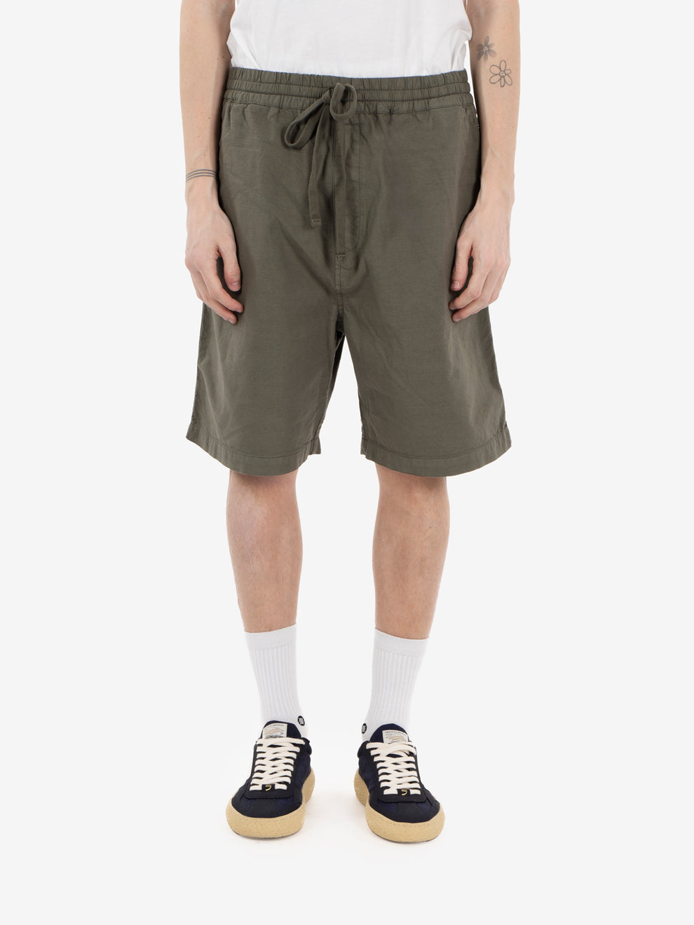 Rainer Short leaf garment dyed