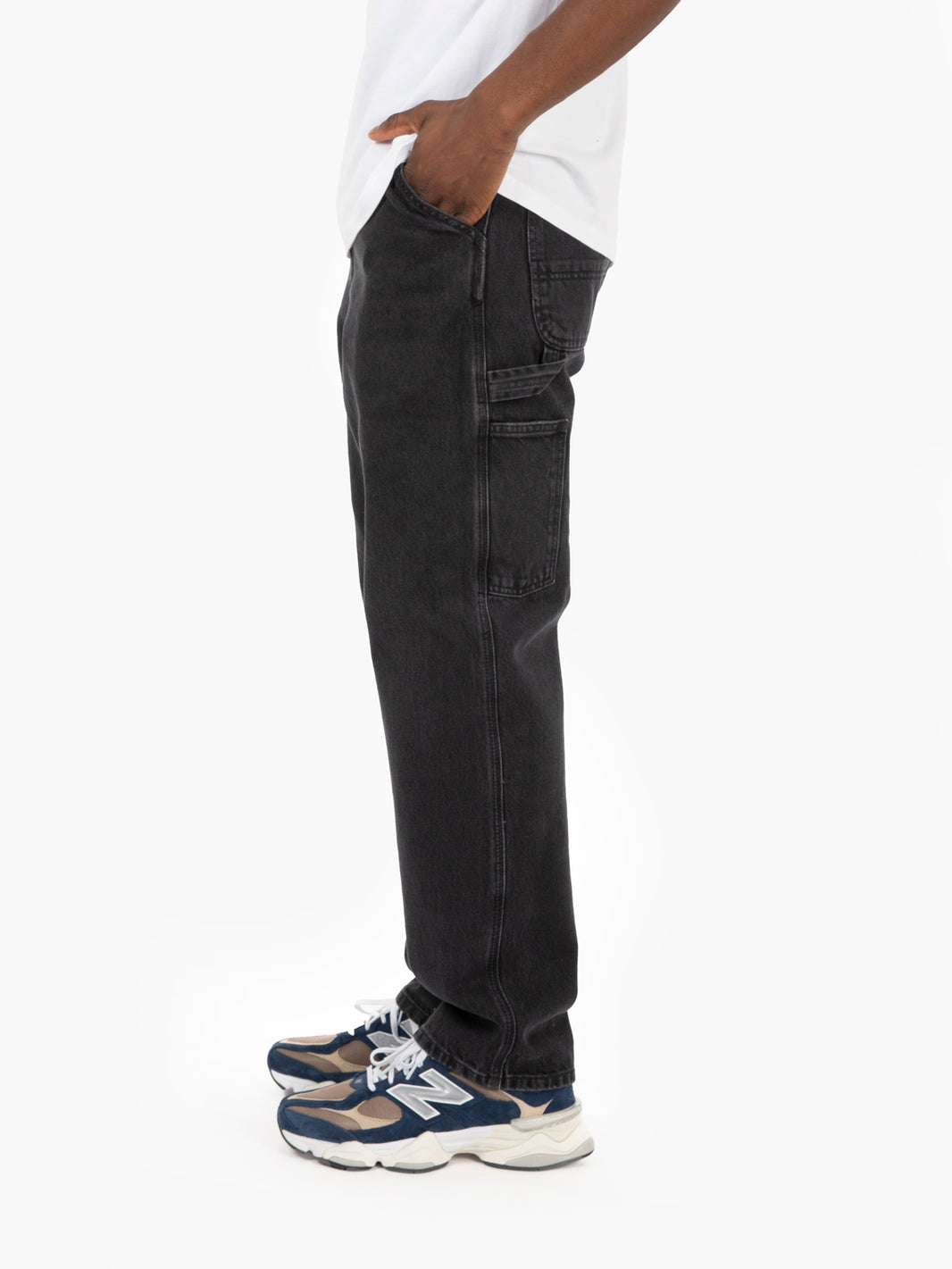 Single knee black pant 