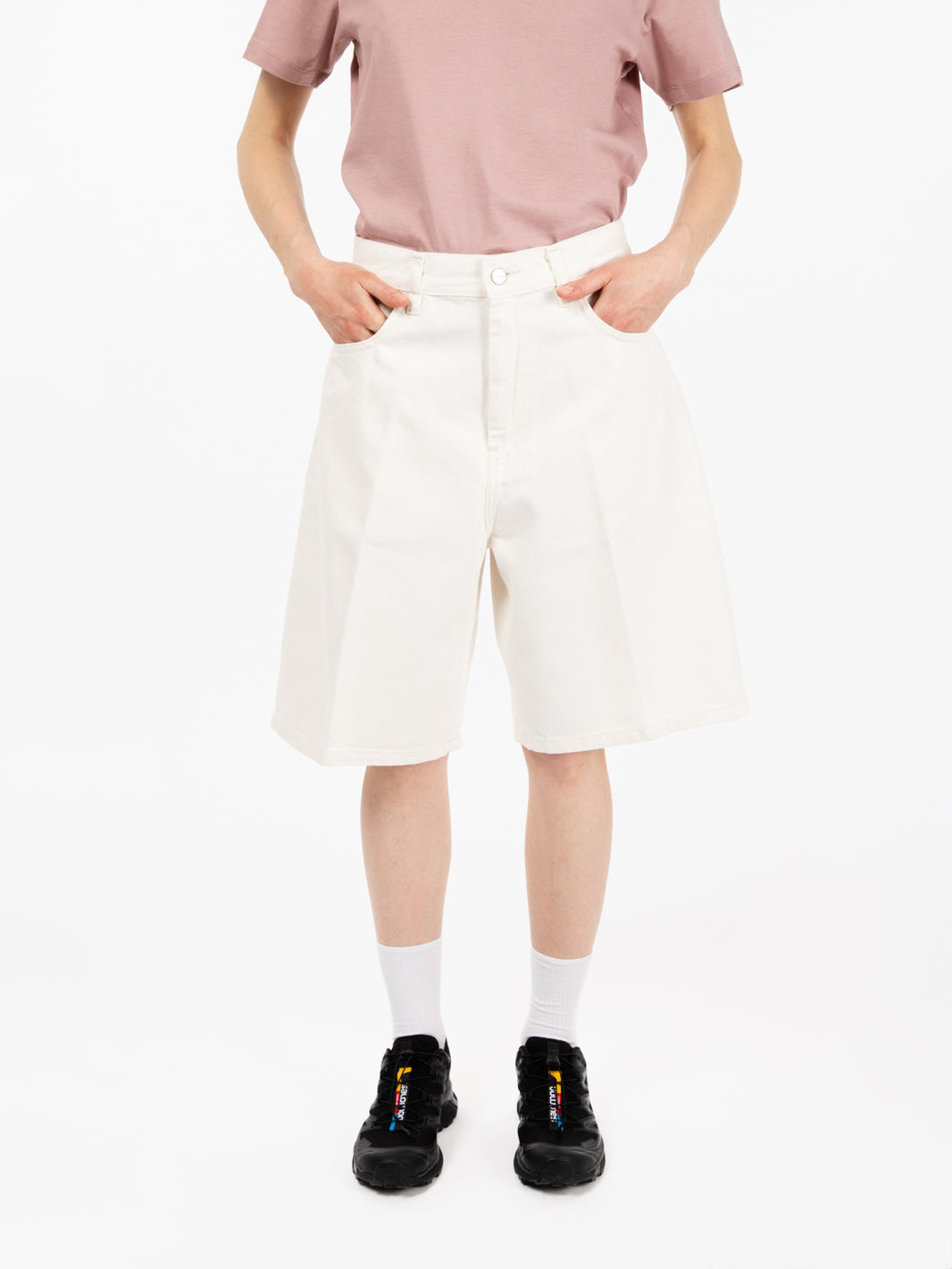 W' Brandon Short white