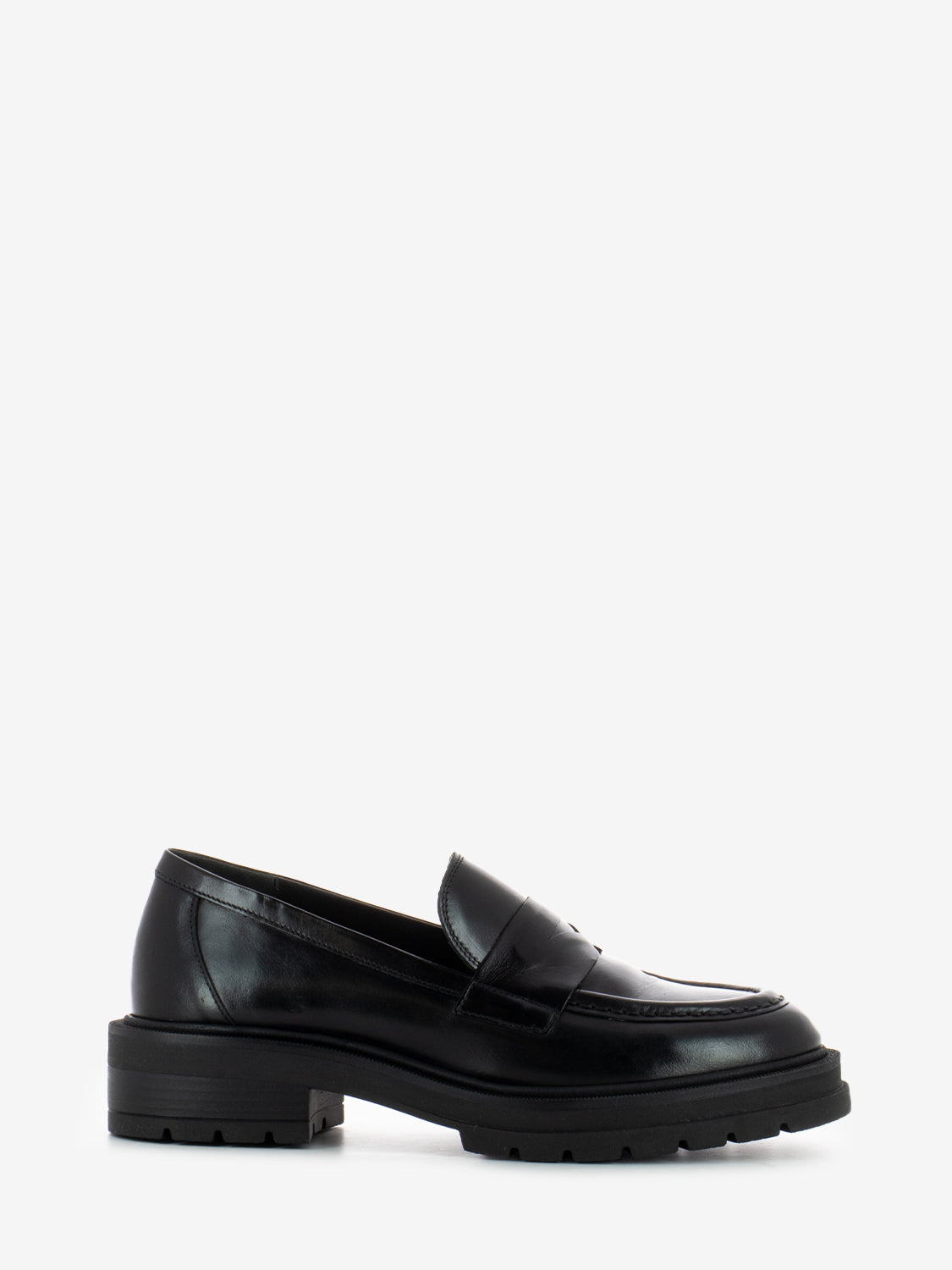 Patty clam Maya black moccasins