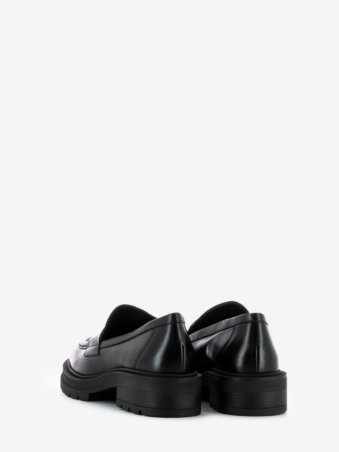 Patty clam Maya black moccasins