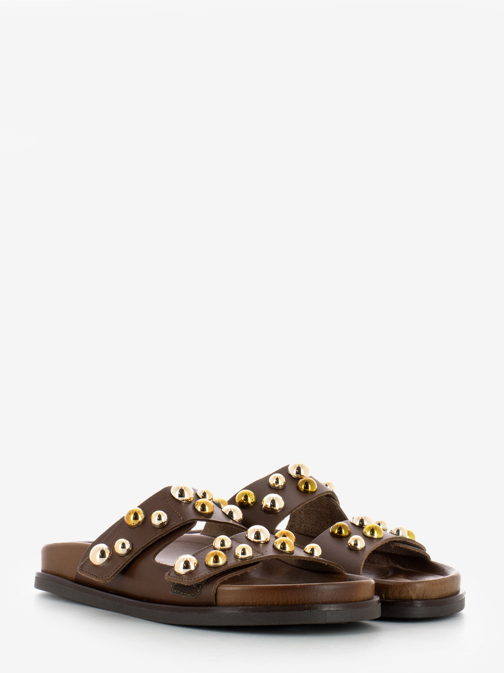 Sandals with brown spheres