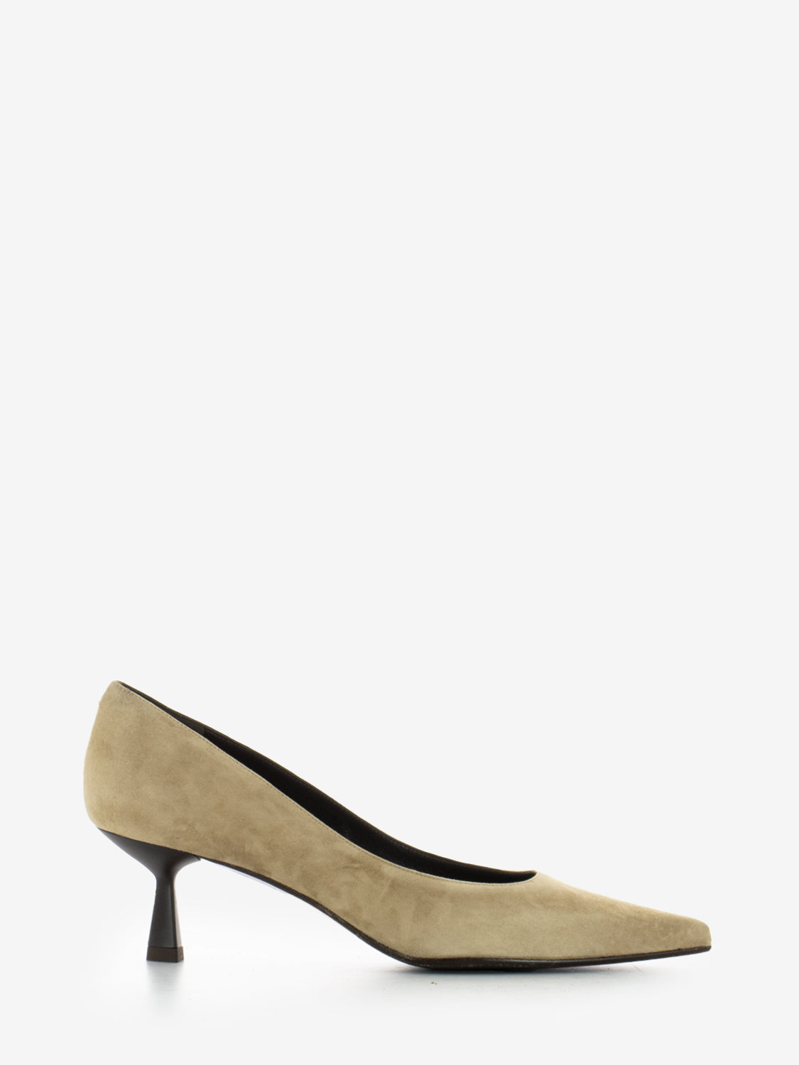 Décolleté in camoscio camel