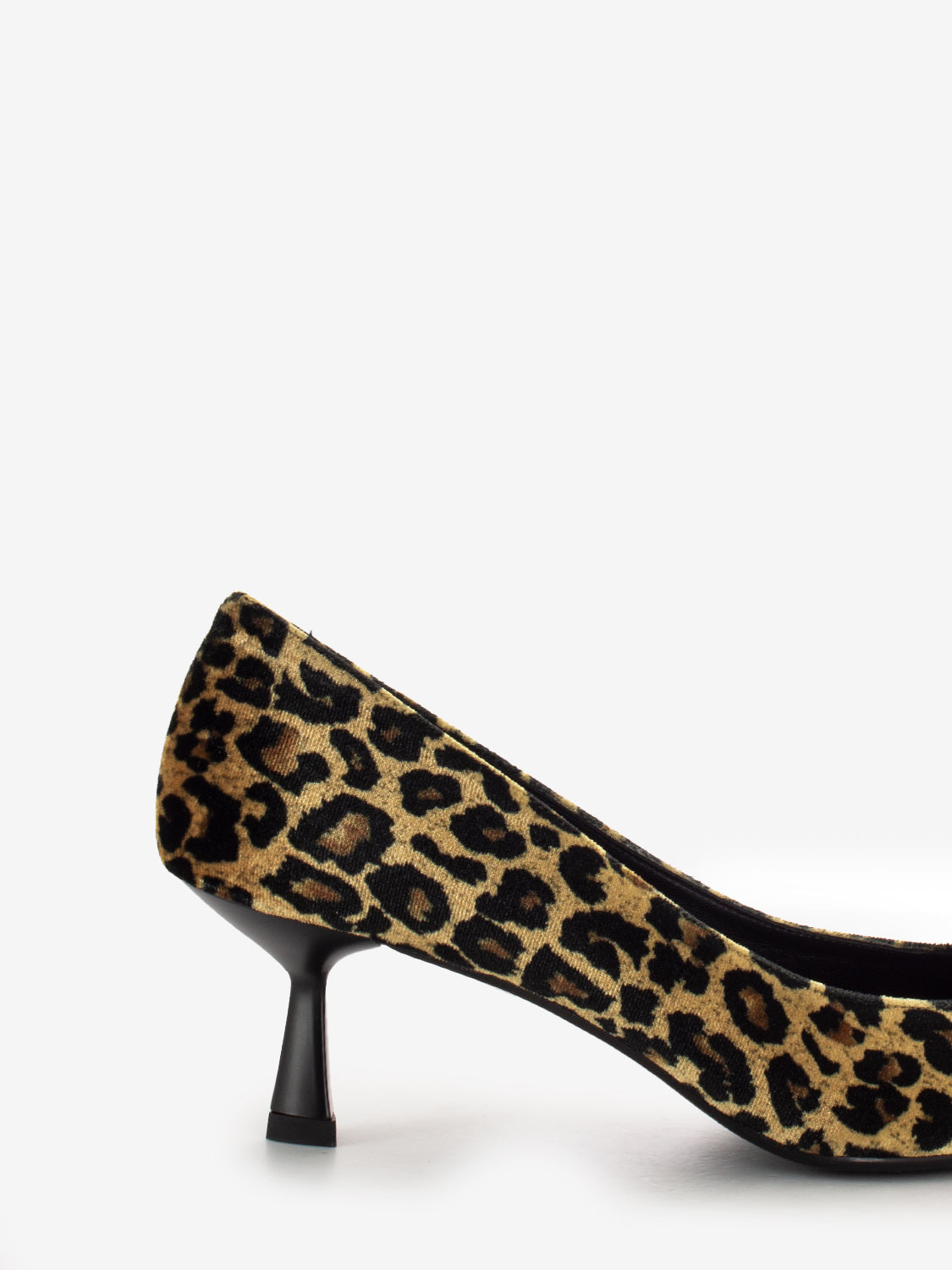 Décolleté in camoscio leo