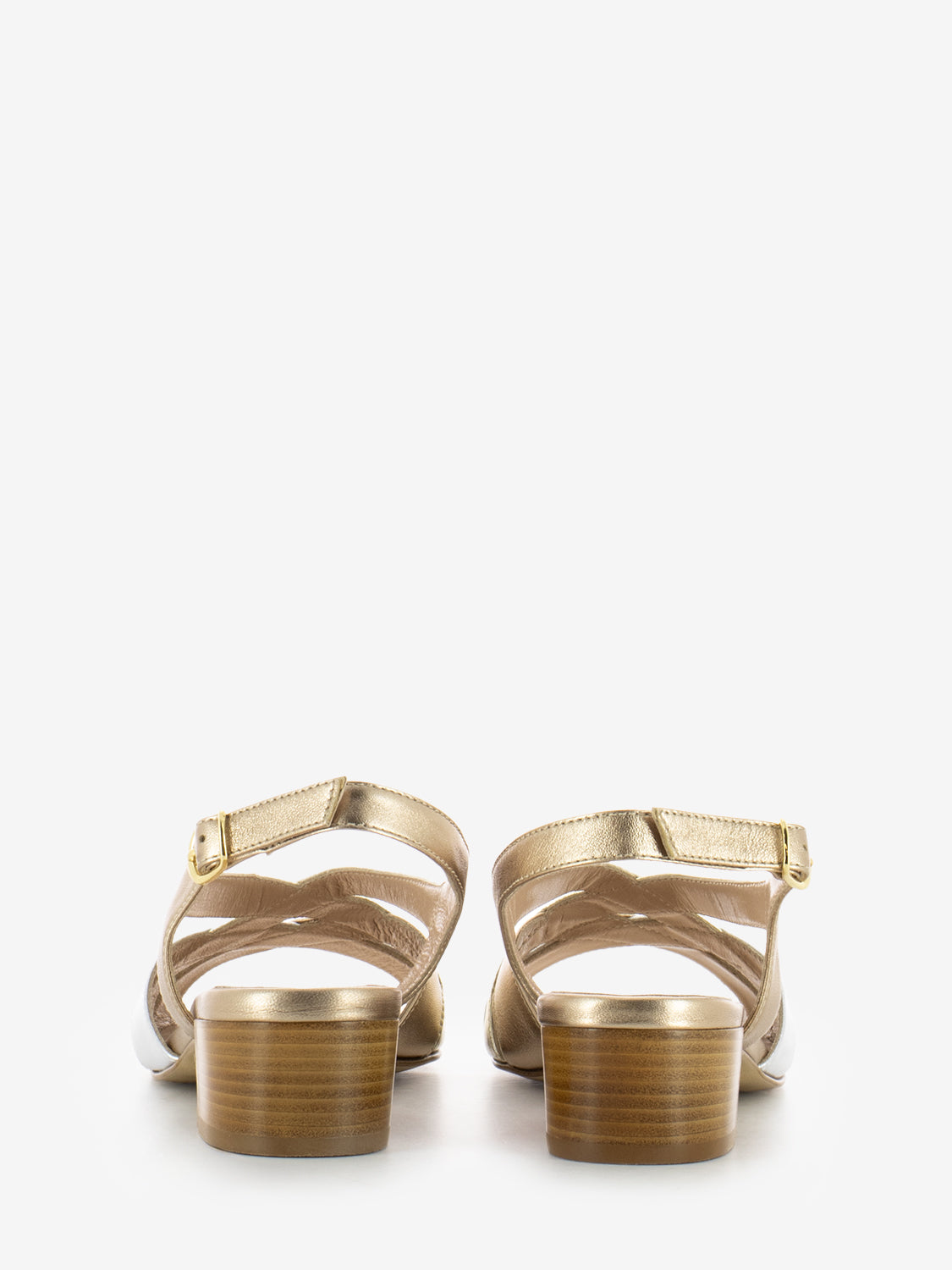 Sandali in pelle laminata oro