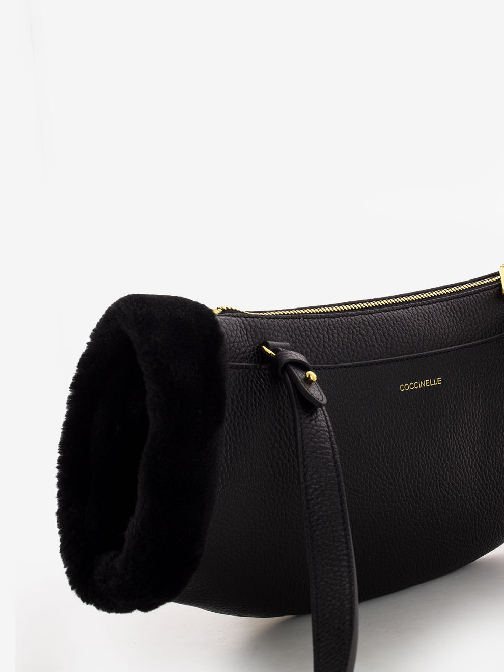 Handbag Beat Arctic noir
