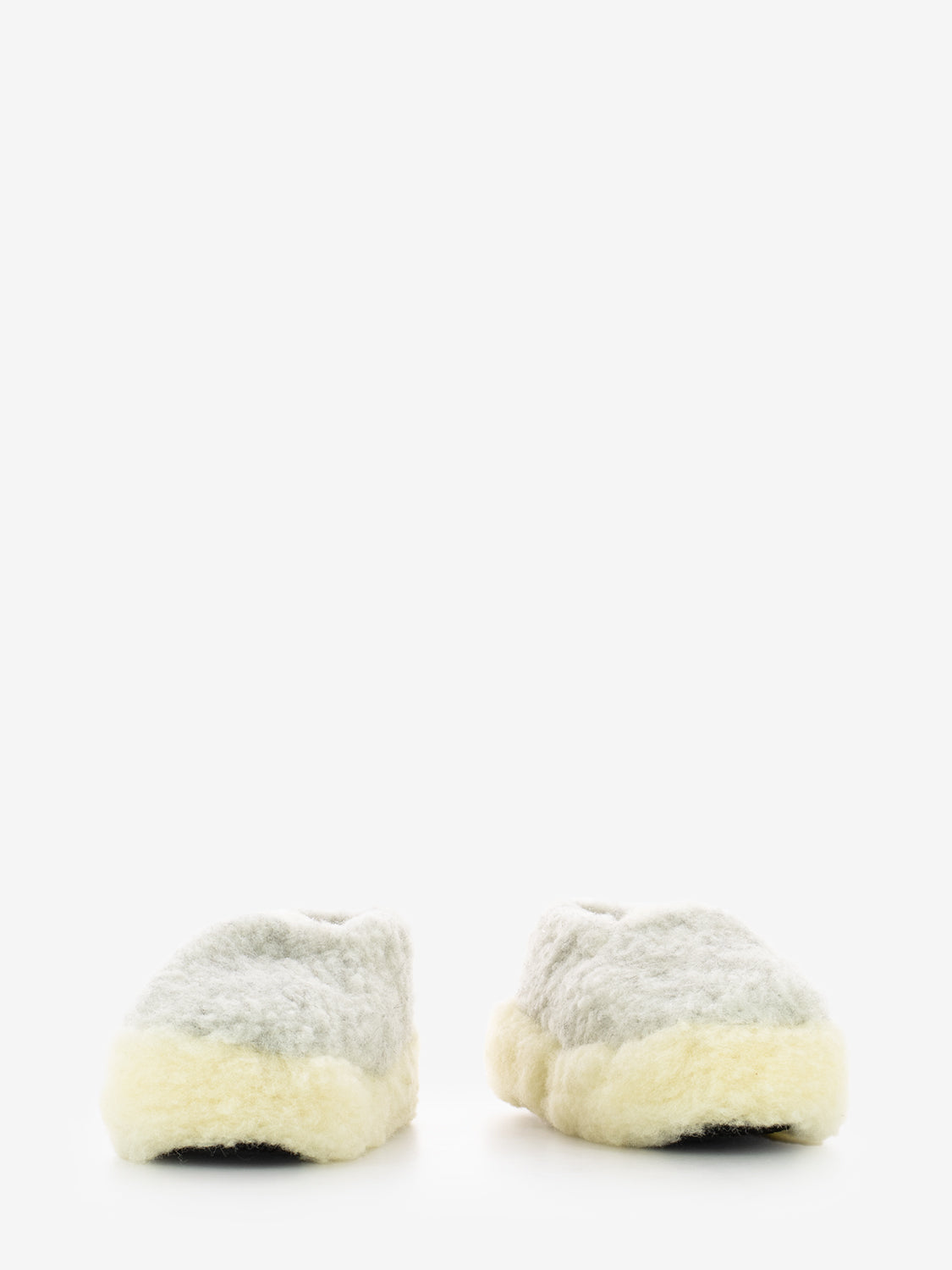 Slippers Siberian light grey