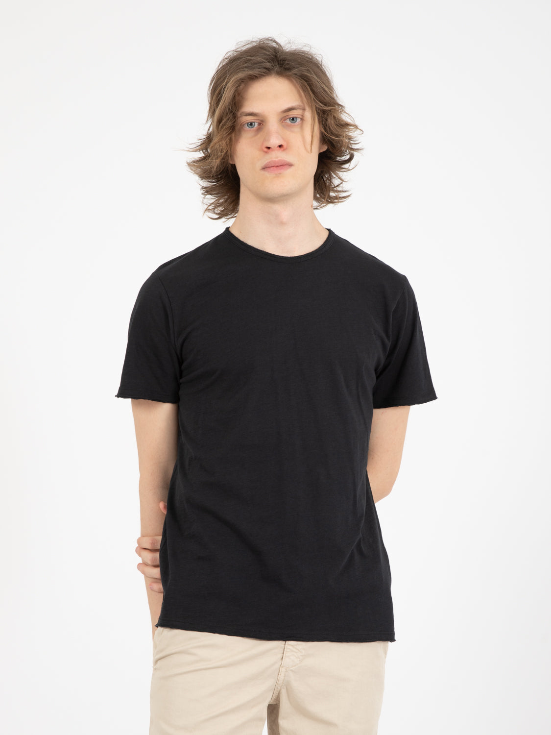 T-shirt fiammata taglio vivo nero