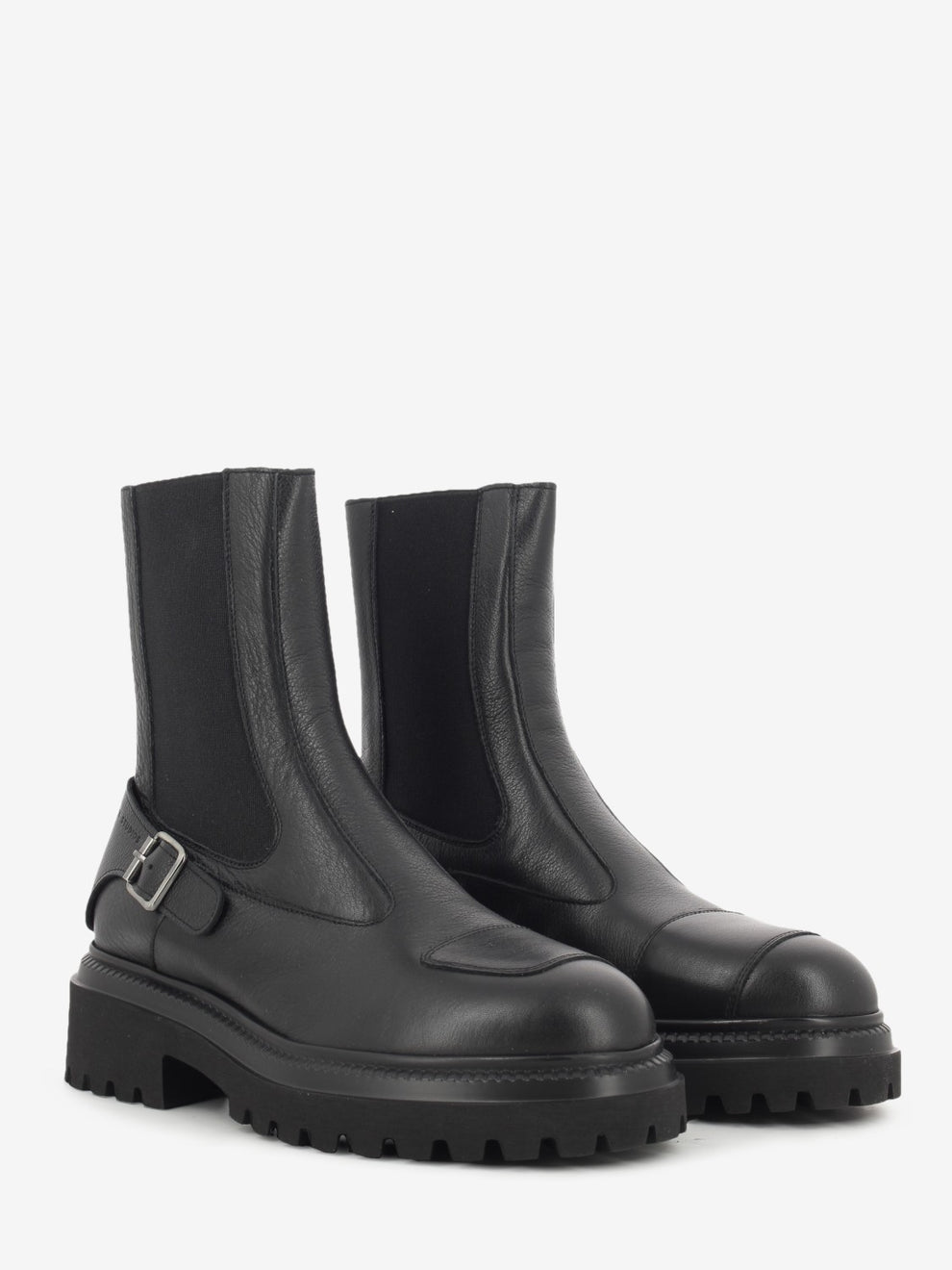 Black leather Chelsea boot