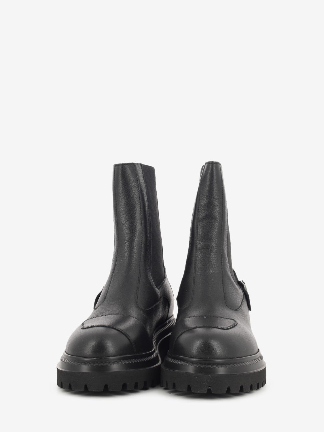 Black leather Chelsea boot