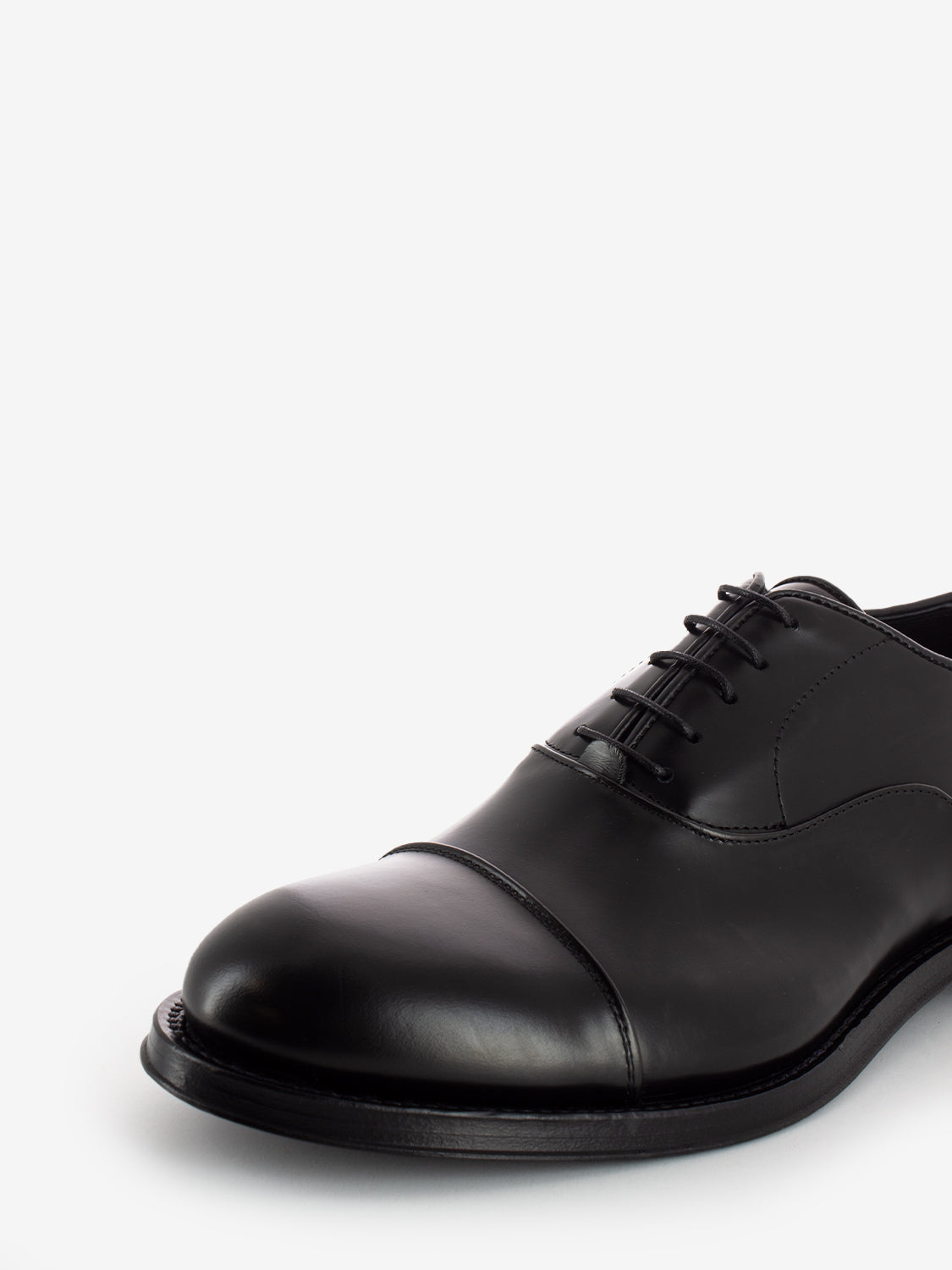 1823 Wembley Black Dress Shoes