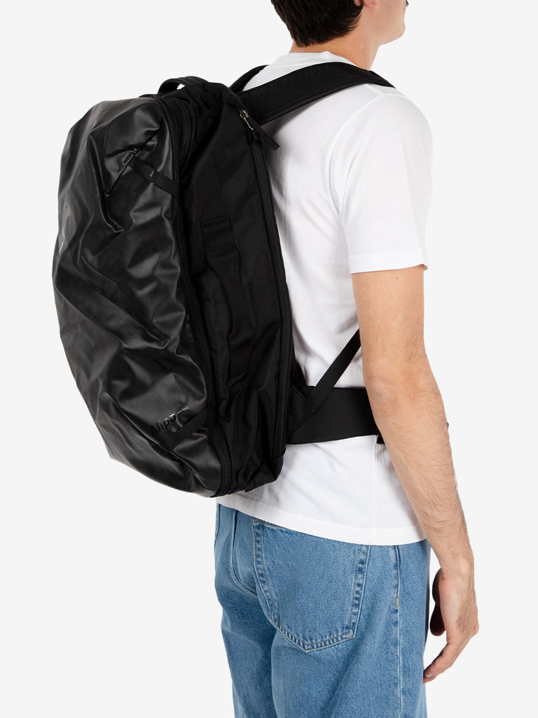 COTOPAXI - Allpa 35 L travel pack all black