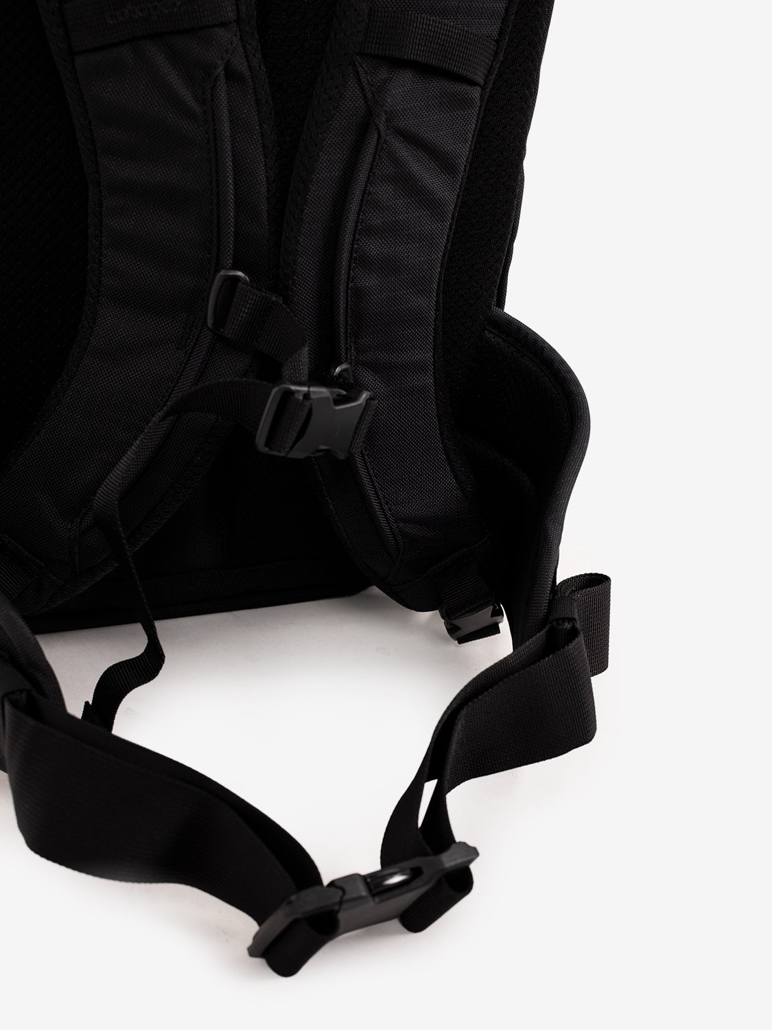 Allpa 35L travel pack black