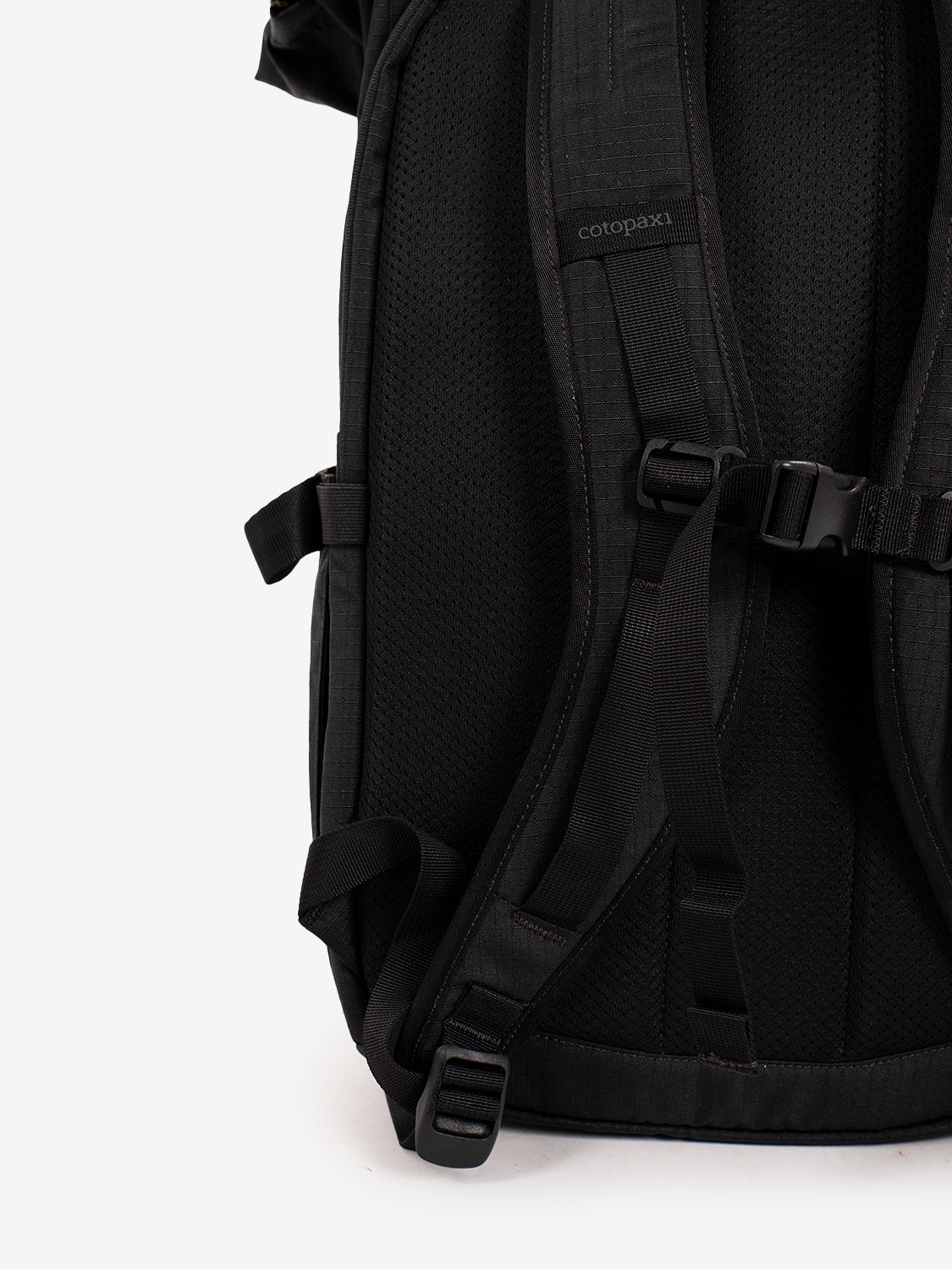 Consuelo 22L daypack black