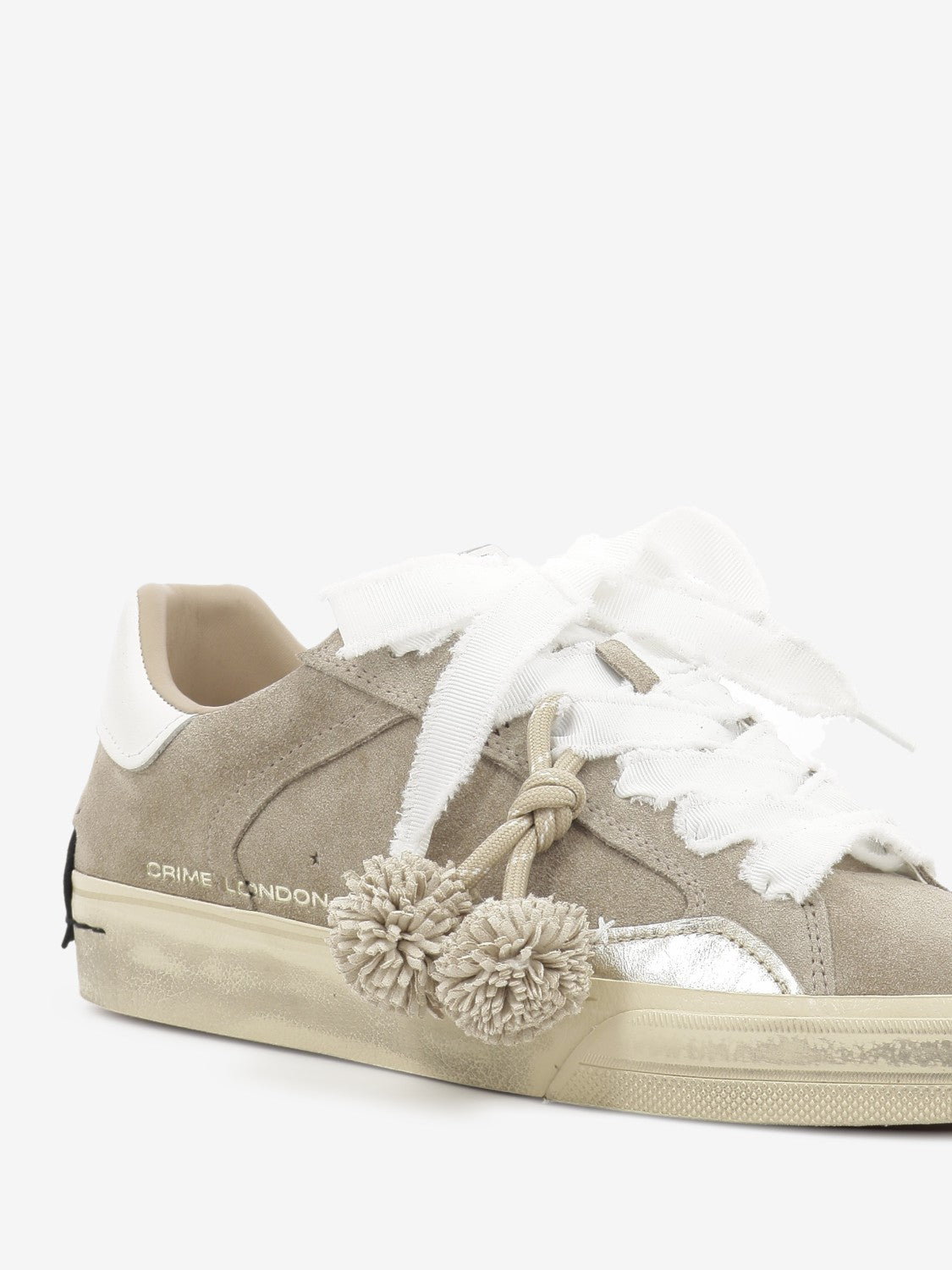 Sneakers Deconstructed hot chai