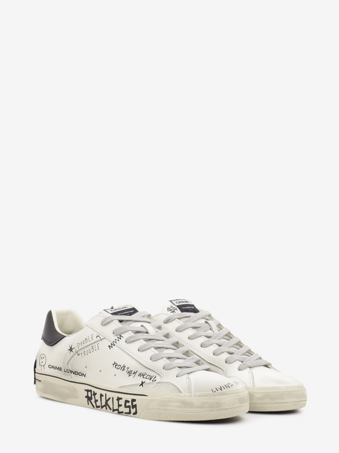 Sneakers Distressed ink wall