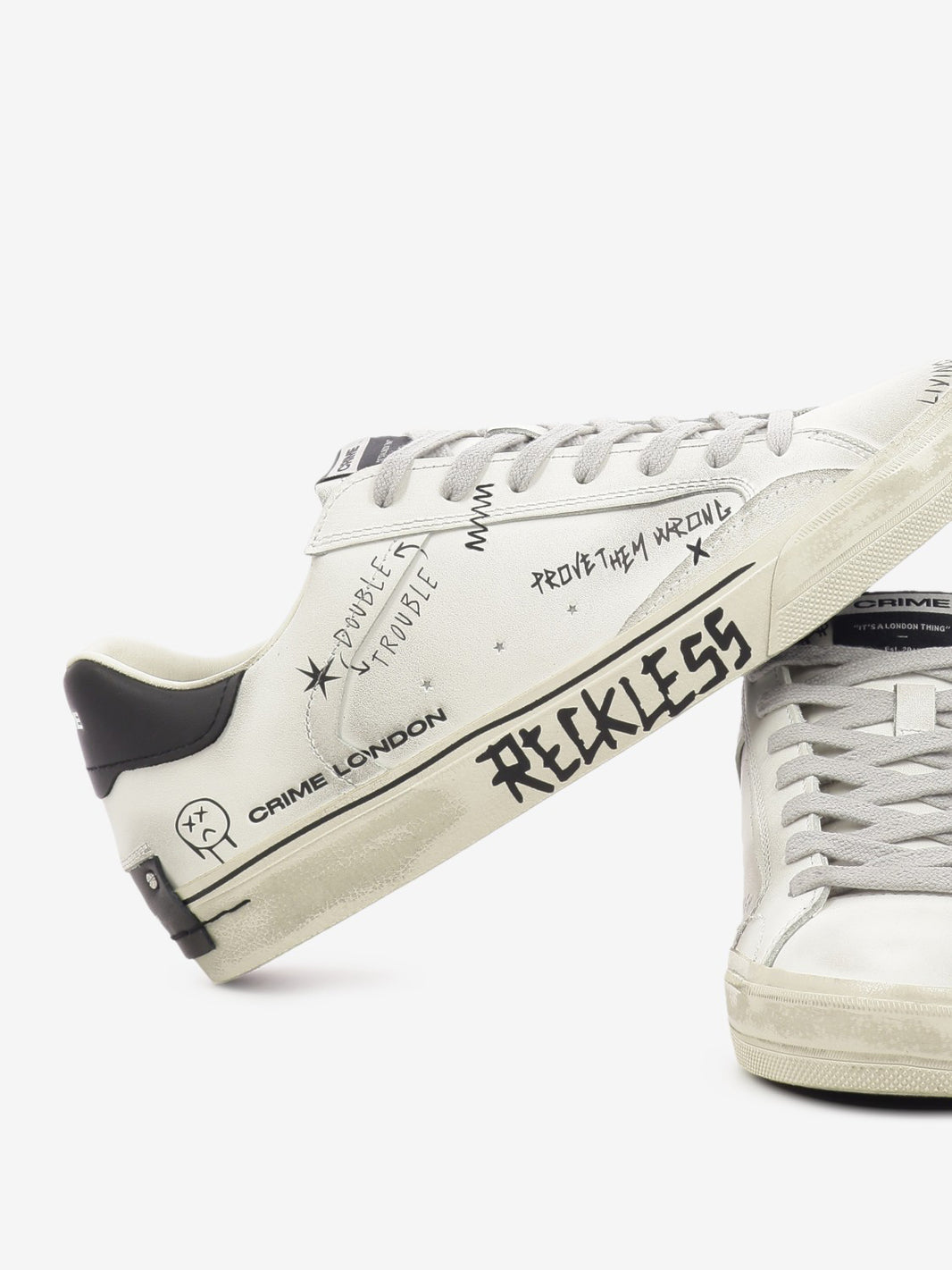 Sneakers Distressed ink wall