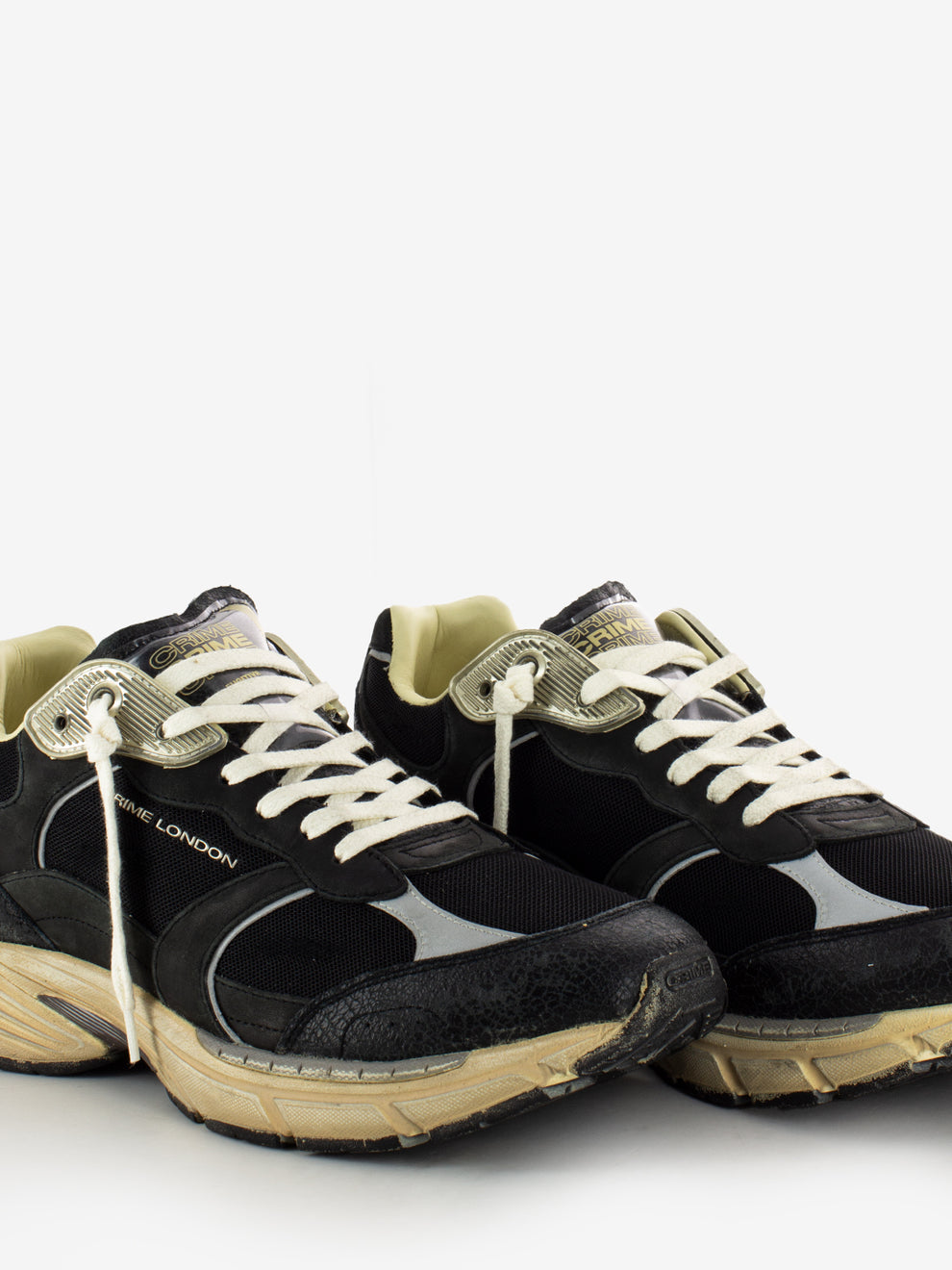 Fugitive Black Sneakers