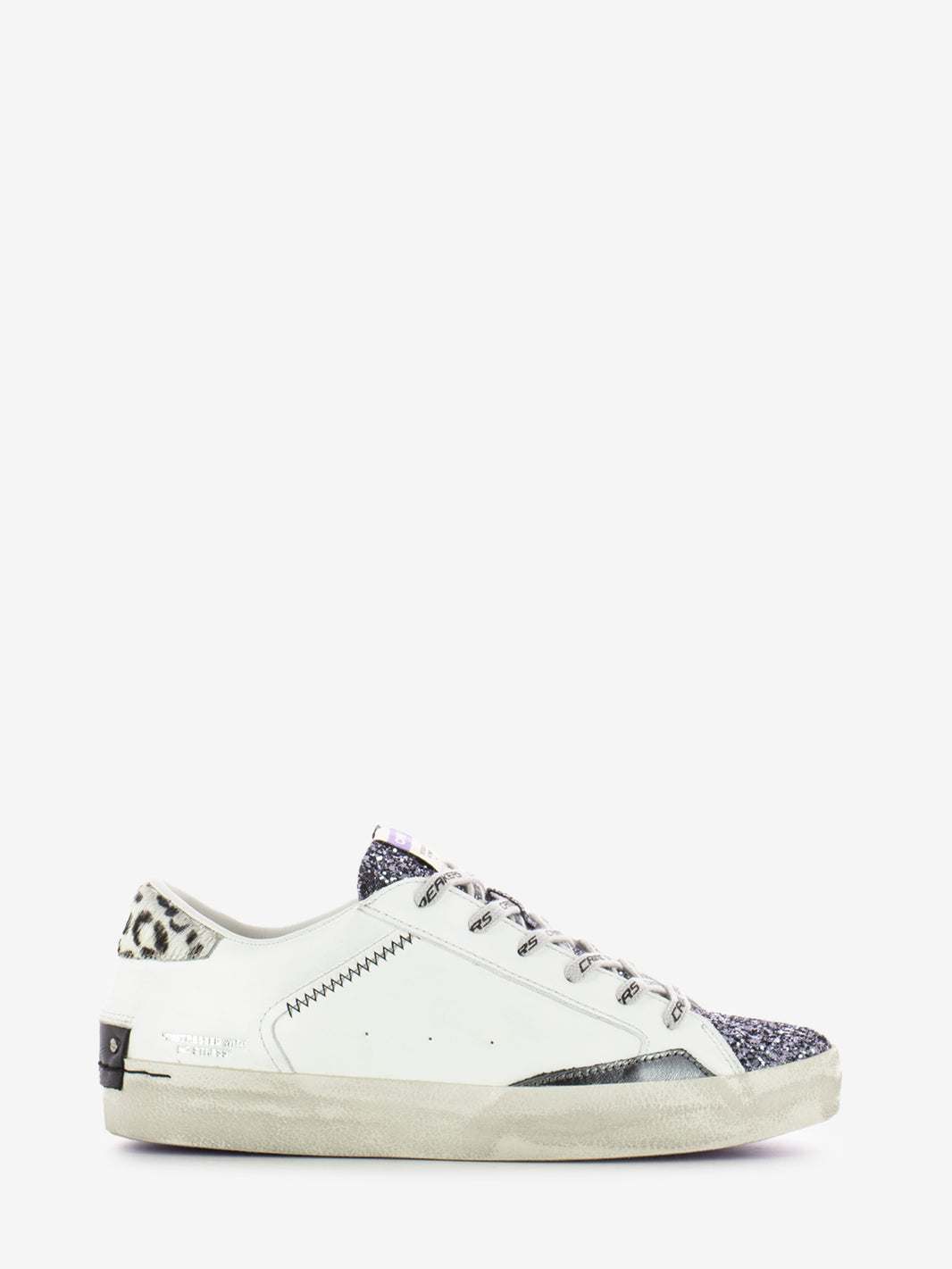 Sneakers distressed white
