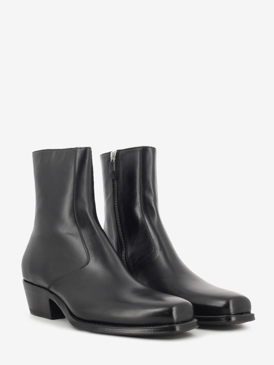 Tronchetto con zip in pelle nero